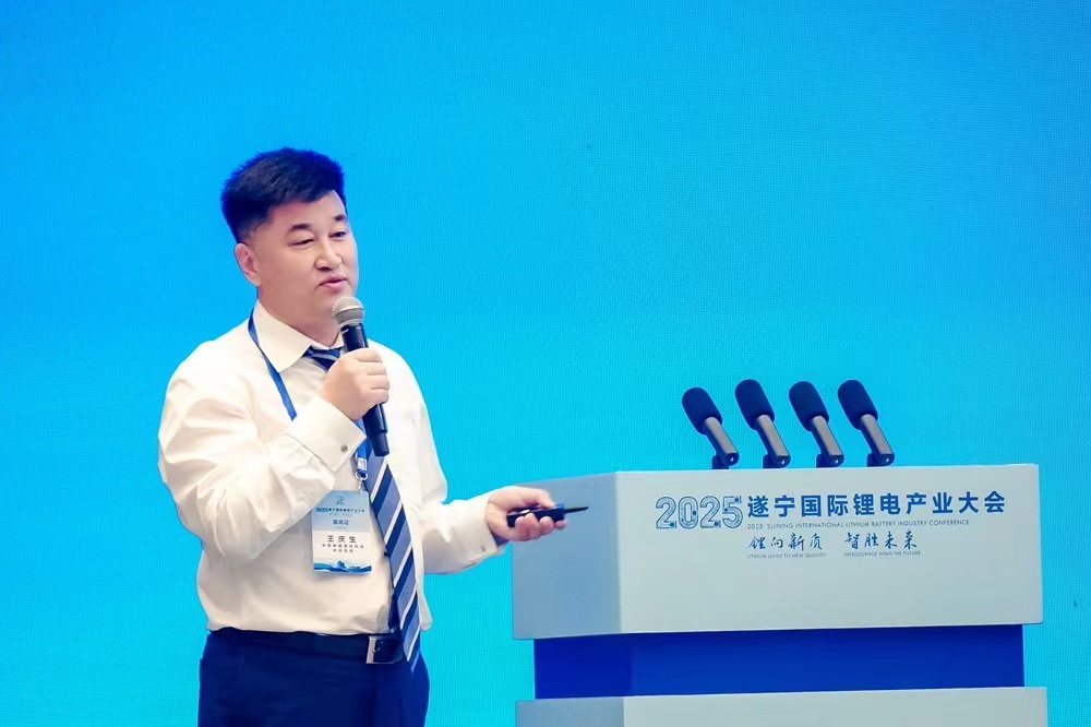 必威-2007年足坛回顾，梅西崭露头角